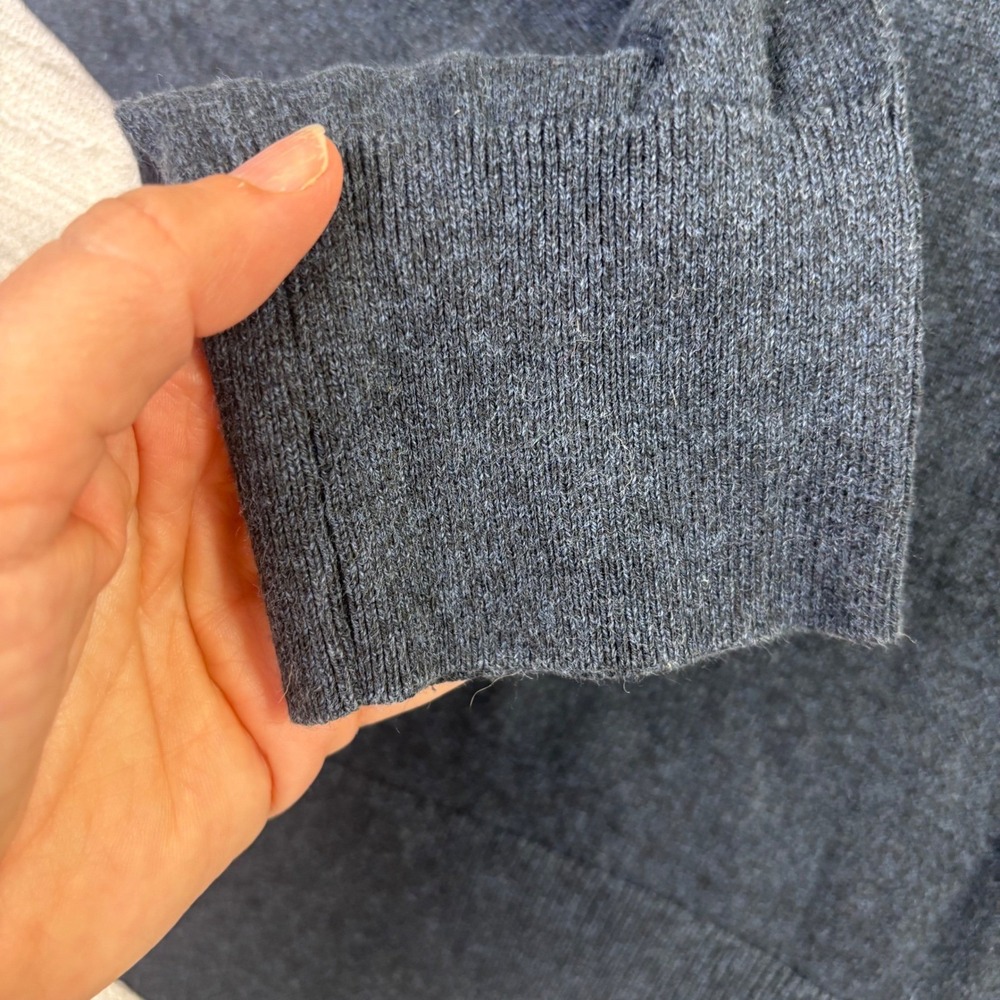 Banana Republic Mens Silk Cashmere Blend V-Neck Sweater Blue Heather Size Medium - Picture 8 of 10